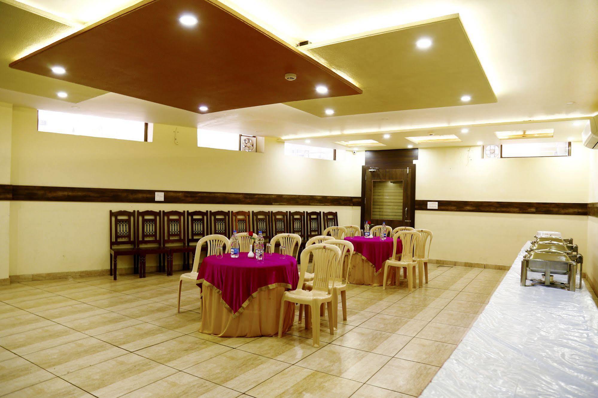 ג'איפור Fabhotel Padmavati Palace Mansarovar מראה חיצוני תמונה